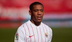 Man Utd news: Anthony Martial grilled by Sevilla boss after disappointing  debut | Football | Sport | Express.co.uk